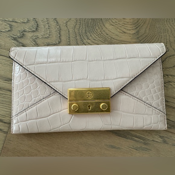 Tory Burch wallet - Picture 1 of 2